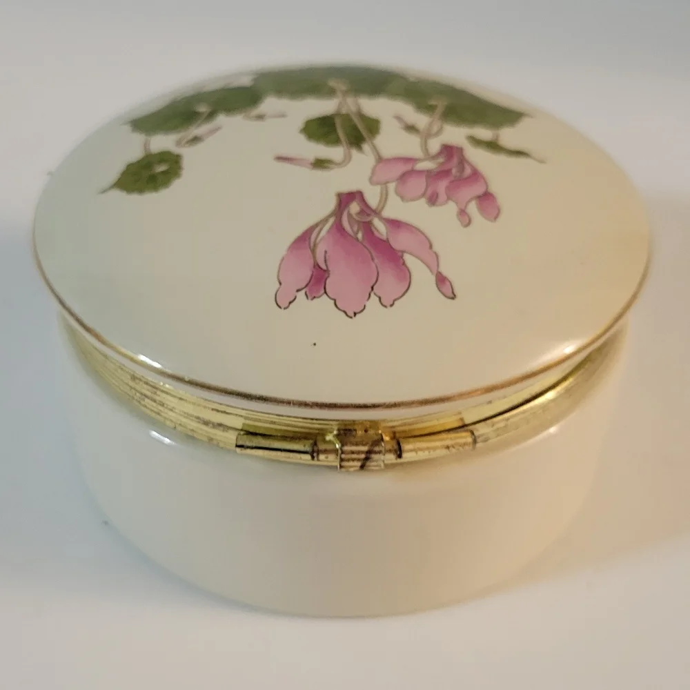 Otagiri Cyclomen Trinket Box W Music Box